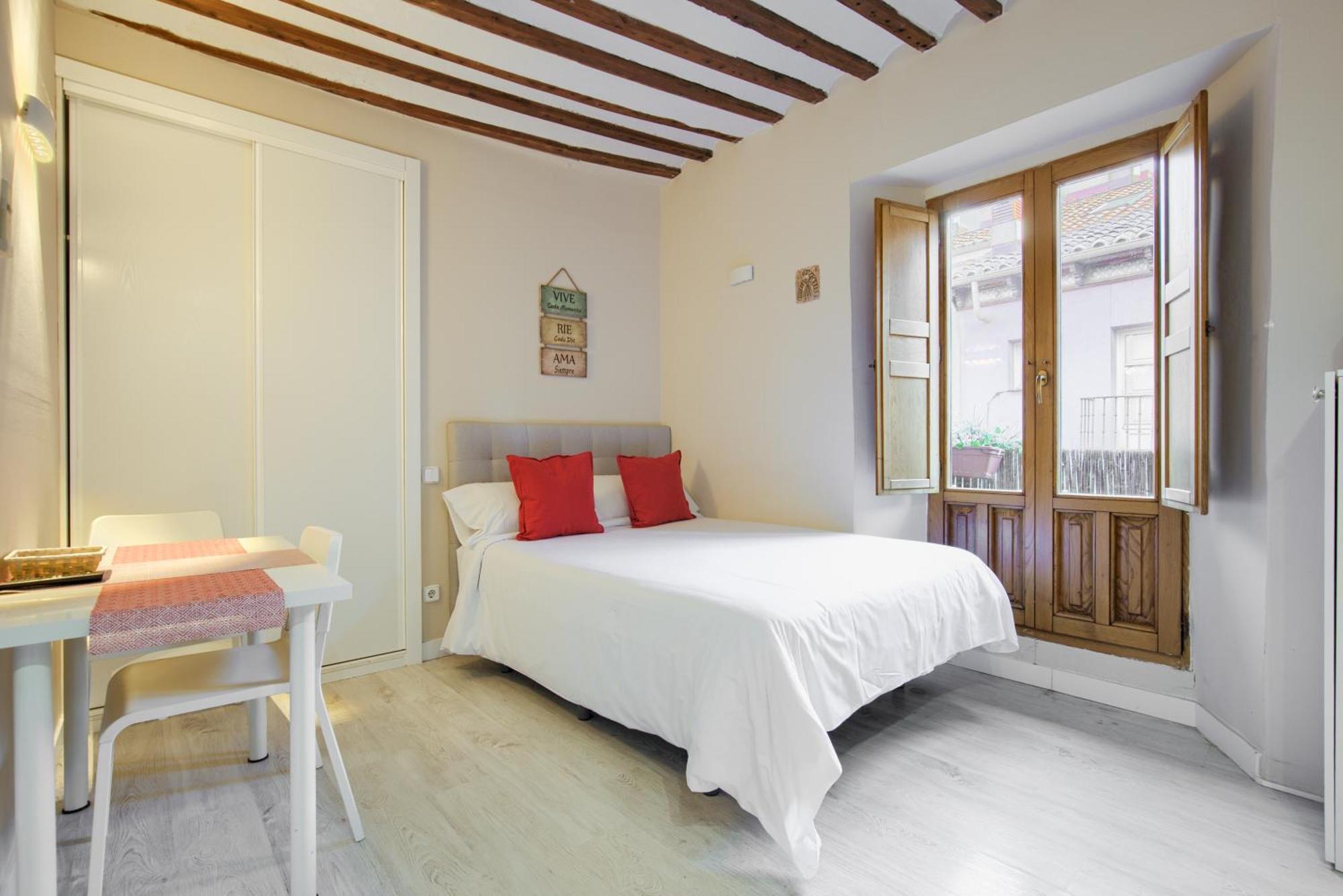 Apartamentos Ryc Alcalá de Henares Exteriér fotografie
